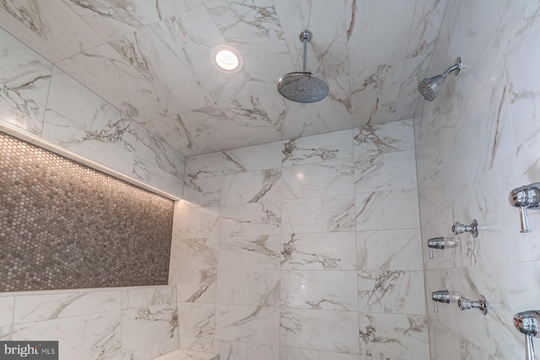 1205 Ross Dr SW