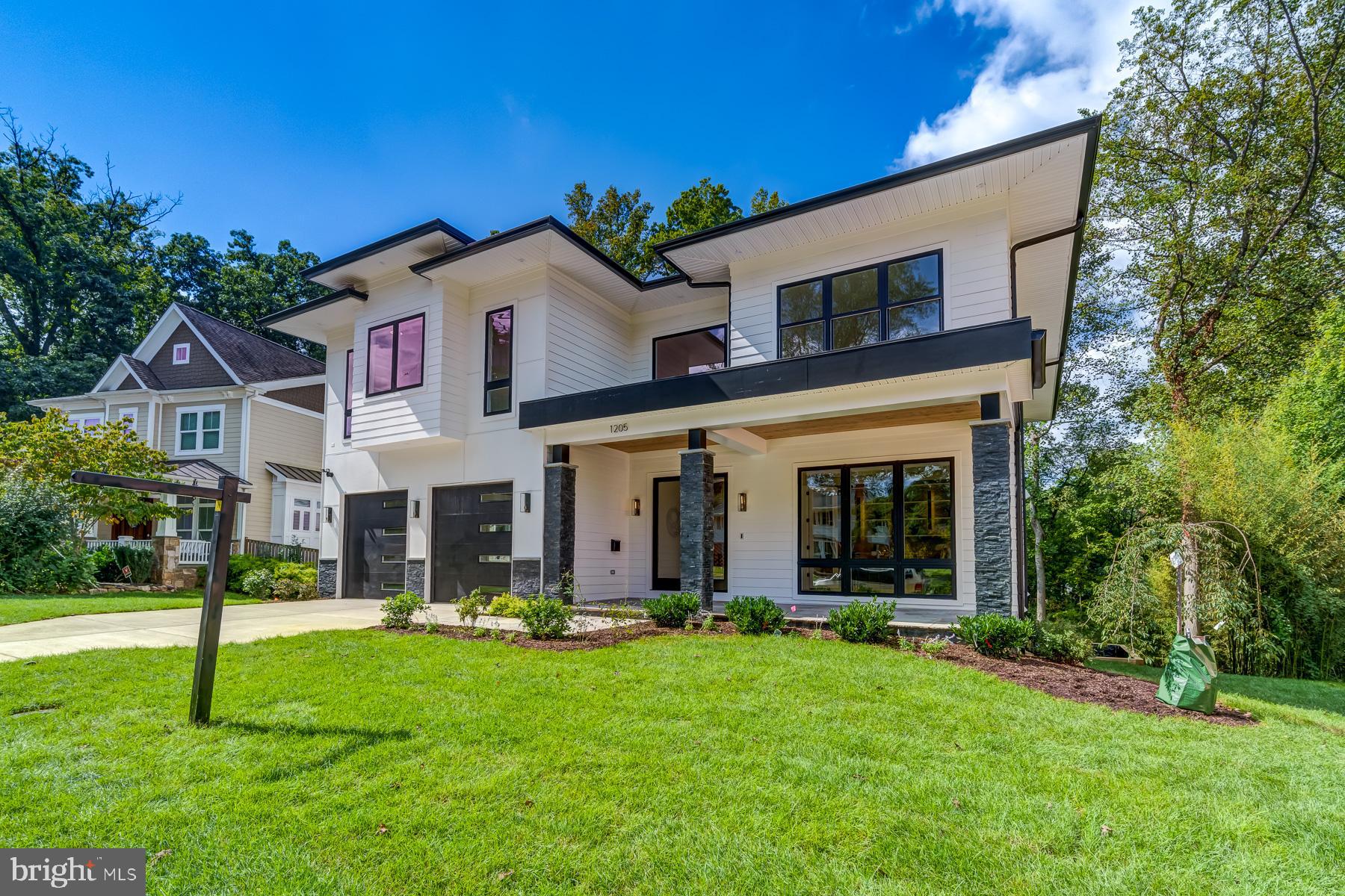 1205 Ross Dr SW