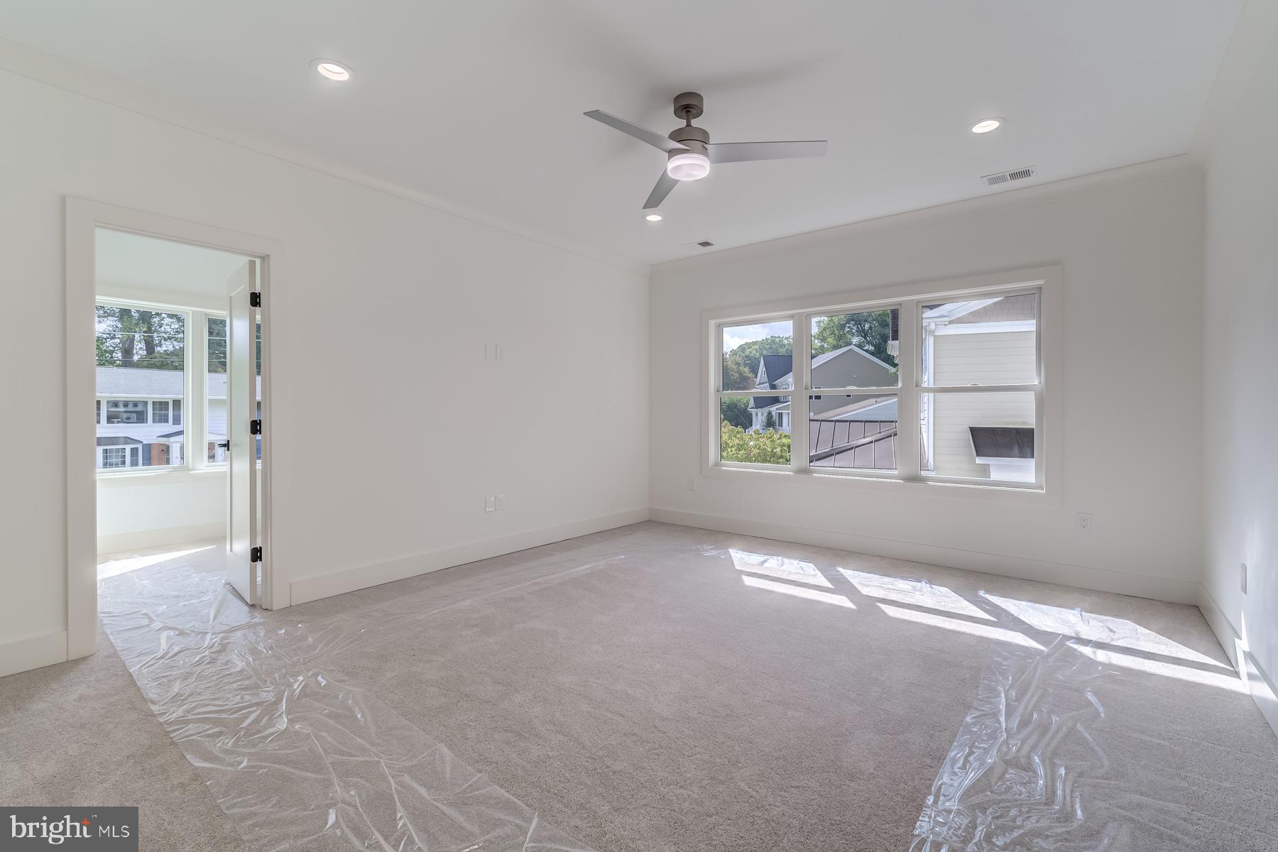 1205 Ross Dr SW