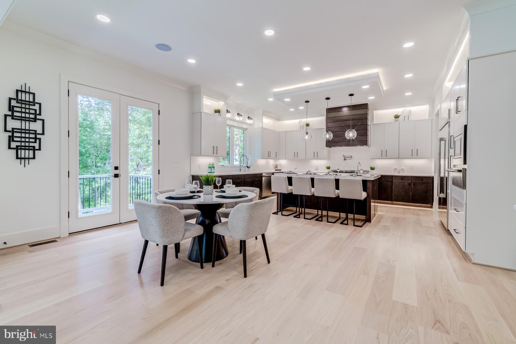 1205 Ross Dr SW