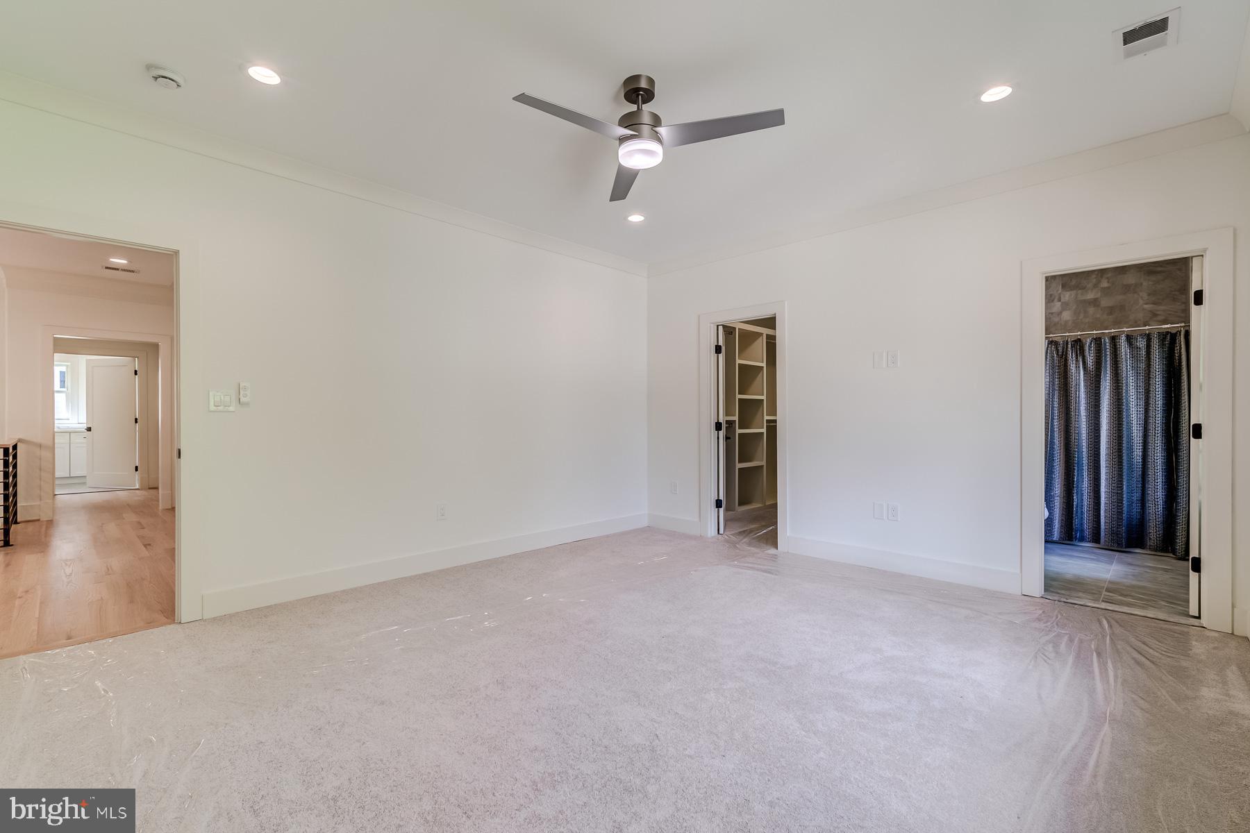 1205 Ross Dr SW