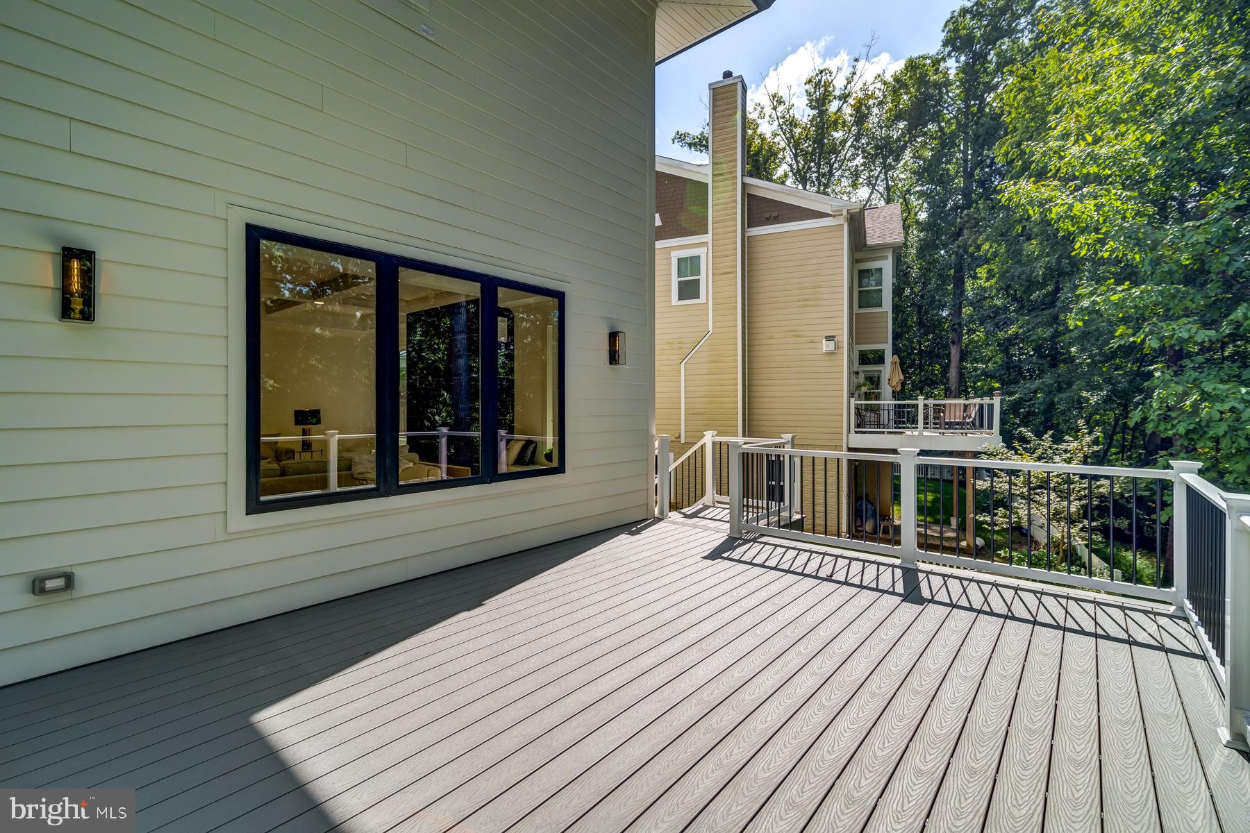 1205 Ross Dr SW