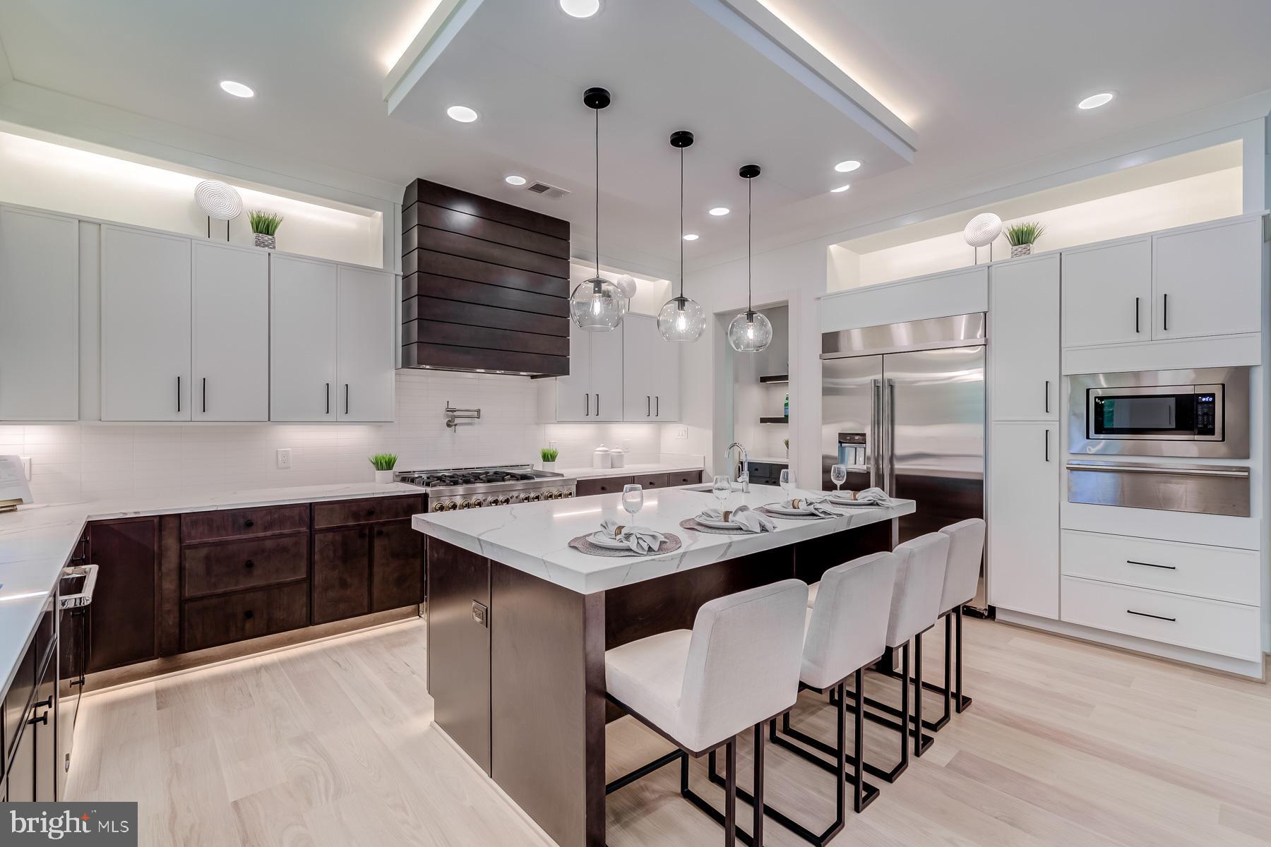 1205 Ross Dr SW