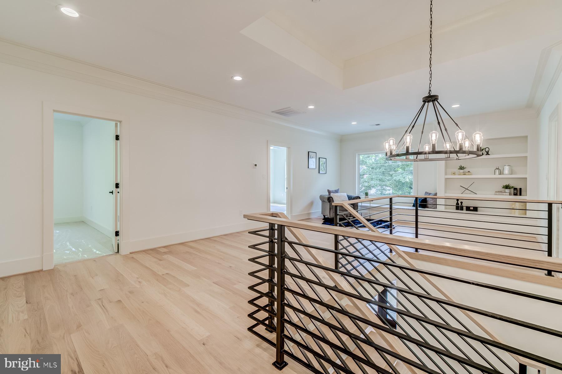1205 Ross Dr SW