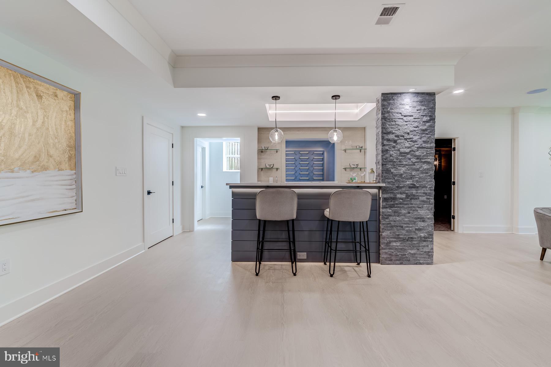 1205 Ross Dr SW