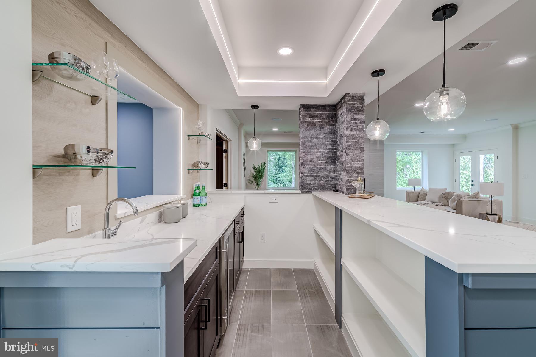 1205 Ross Dr SW