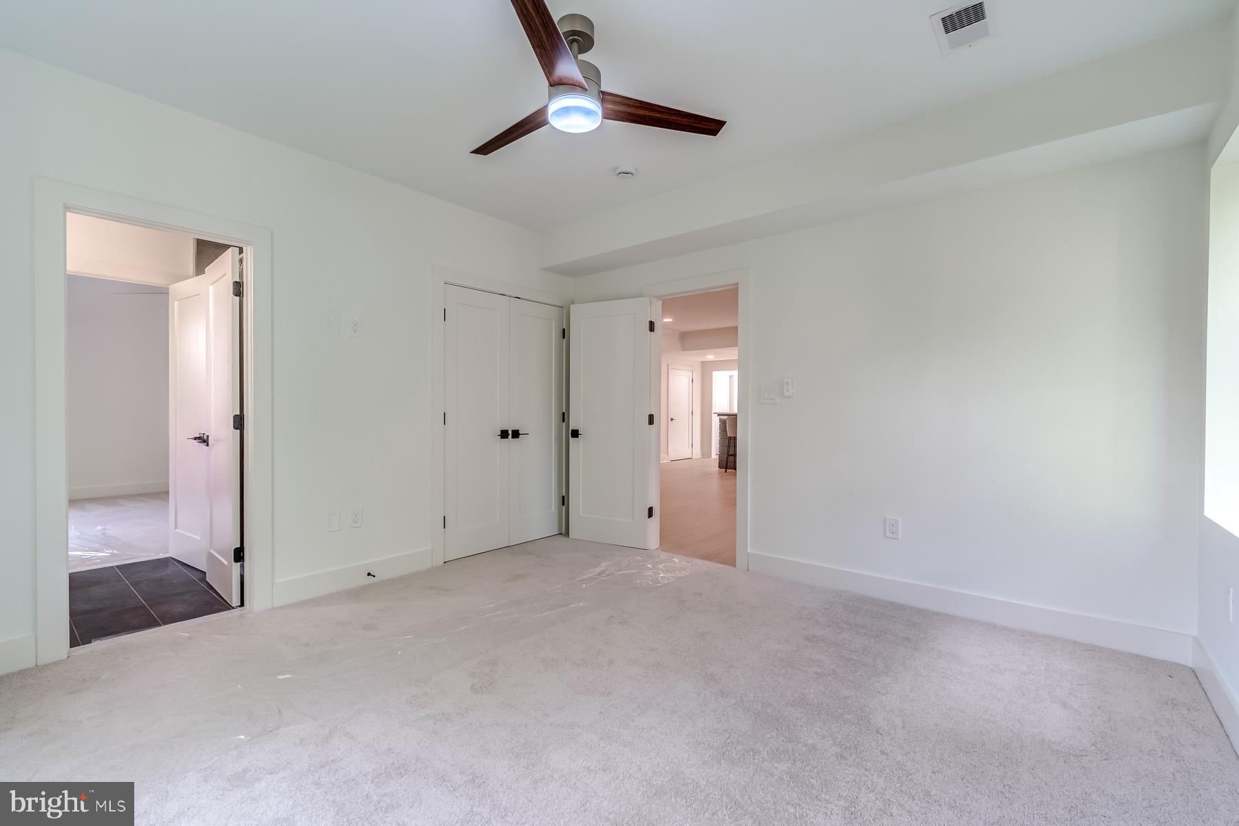 1205 Ross Dr SW