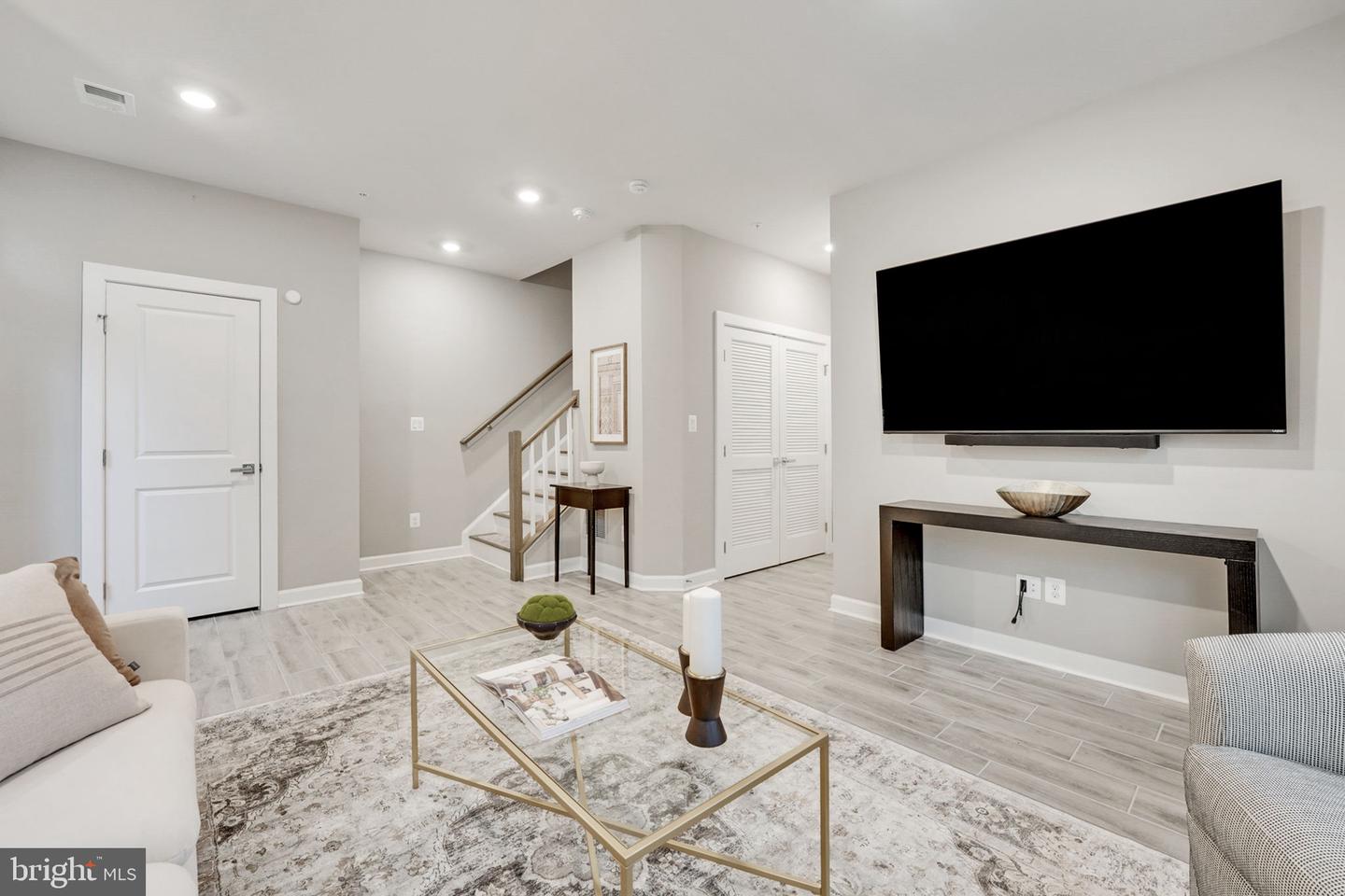 116 Market Sq NW #21