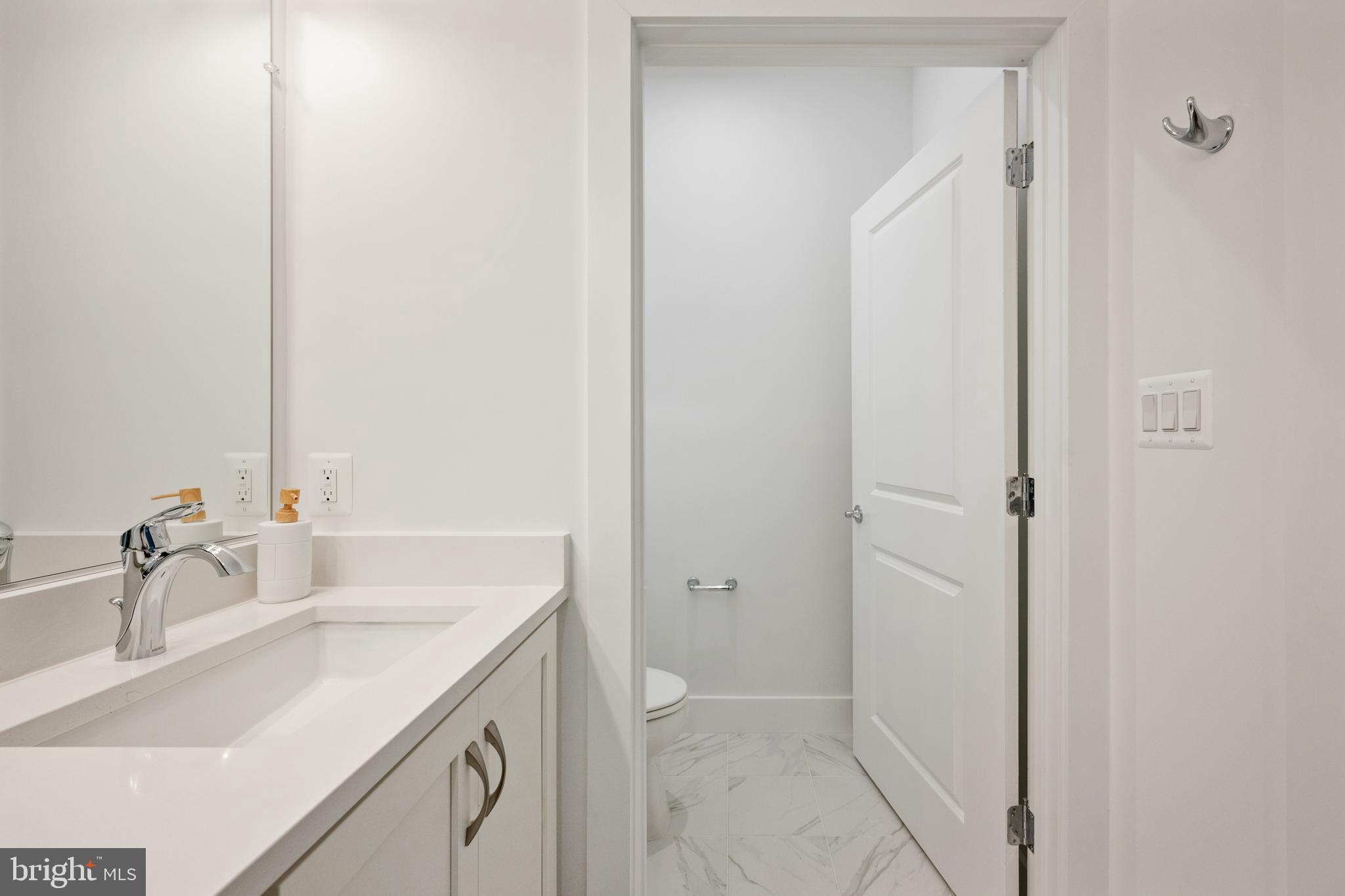 8710 Southrun Ct