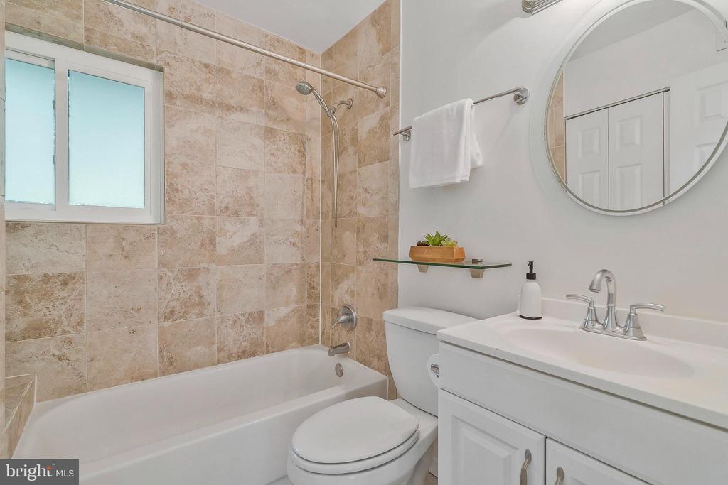 11902 Barrel Cooper Ct