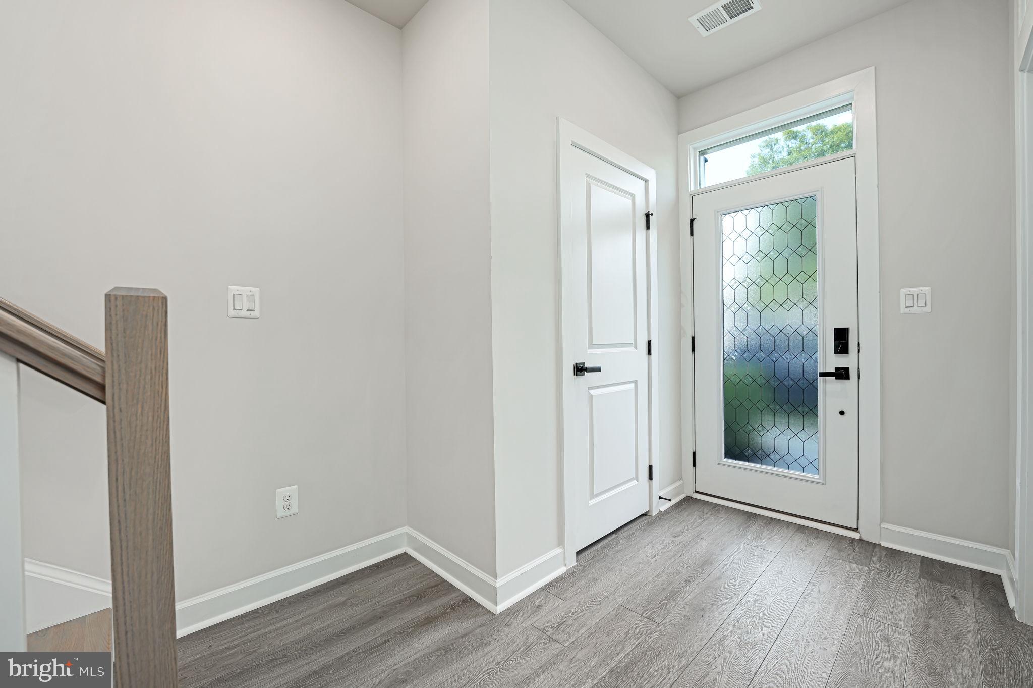 115 Pleasant St NW #5