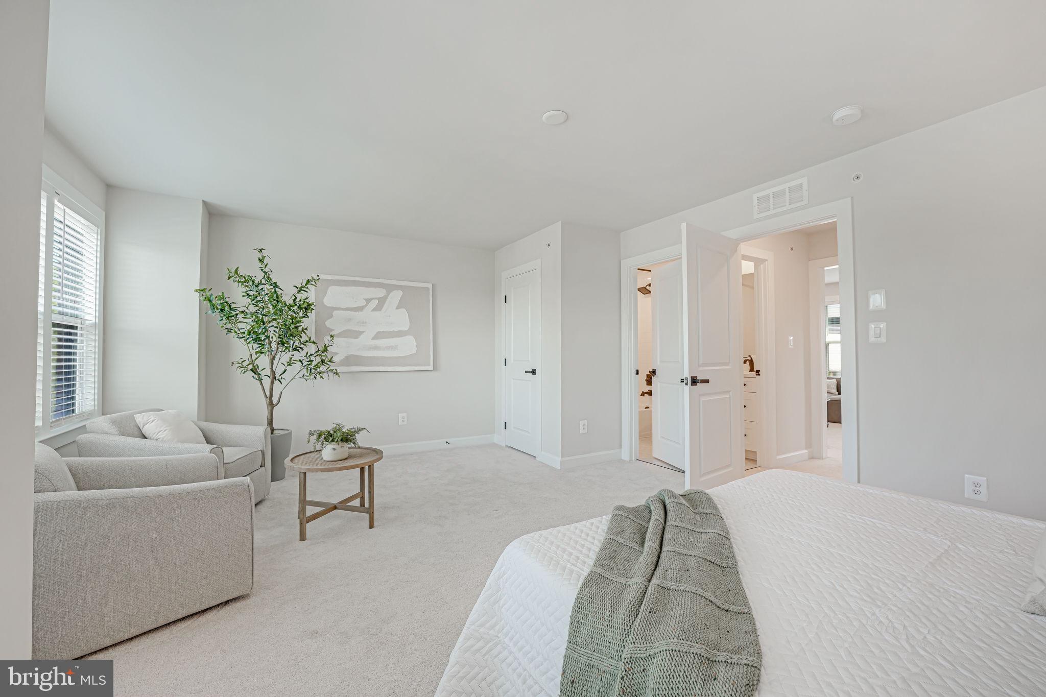 115 Pleasant St NW #5