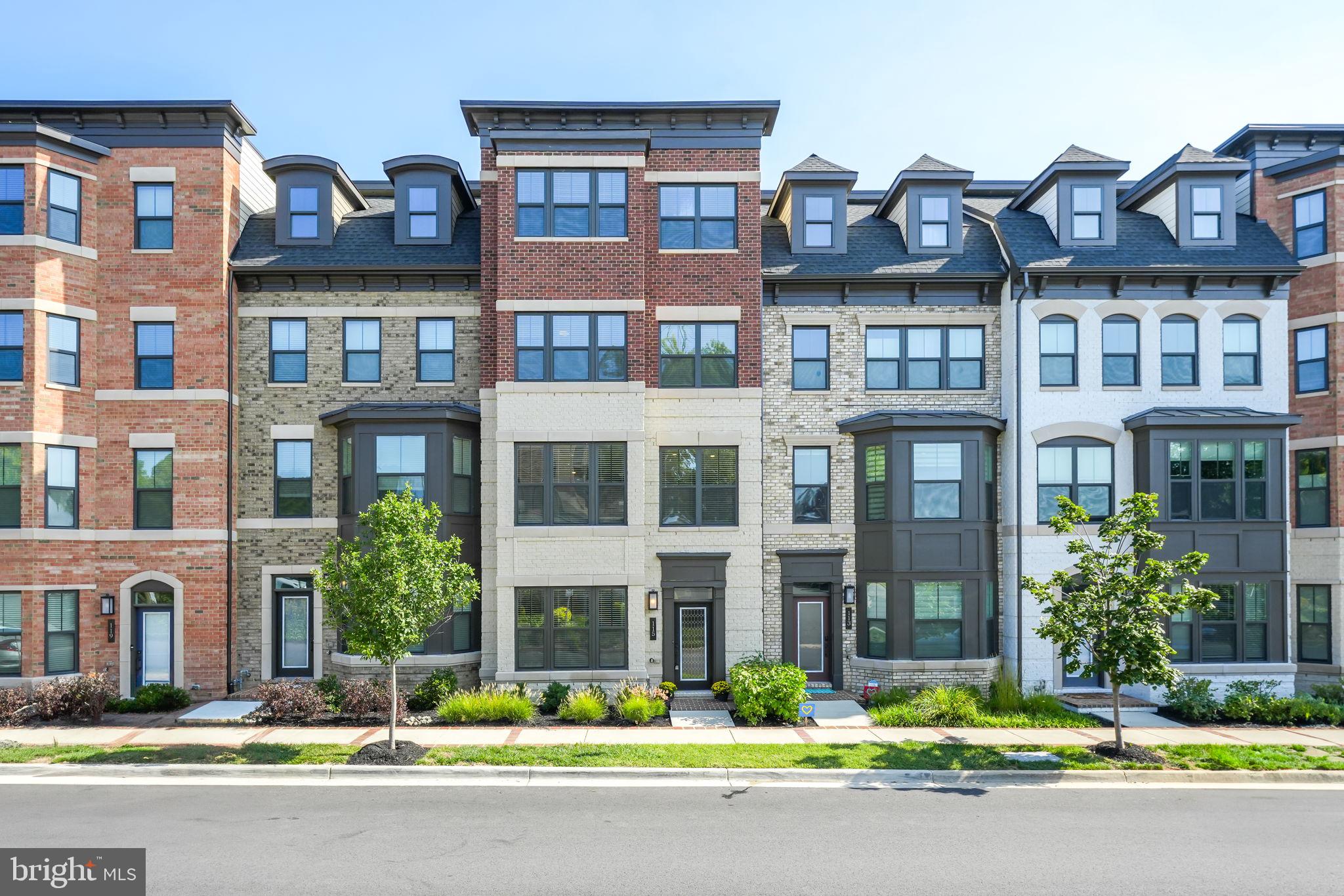 115 Pleasant St NW #5