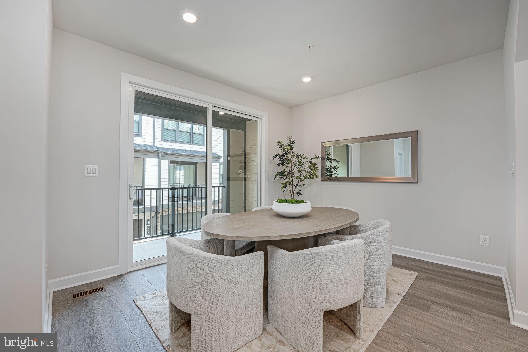 115 Pleasant St NW #5