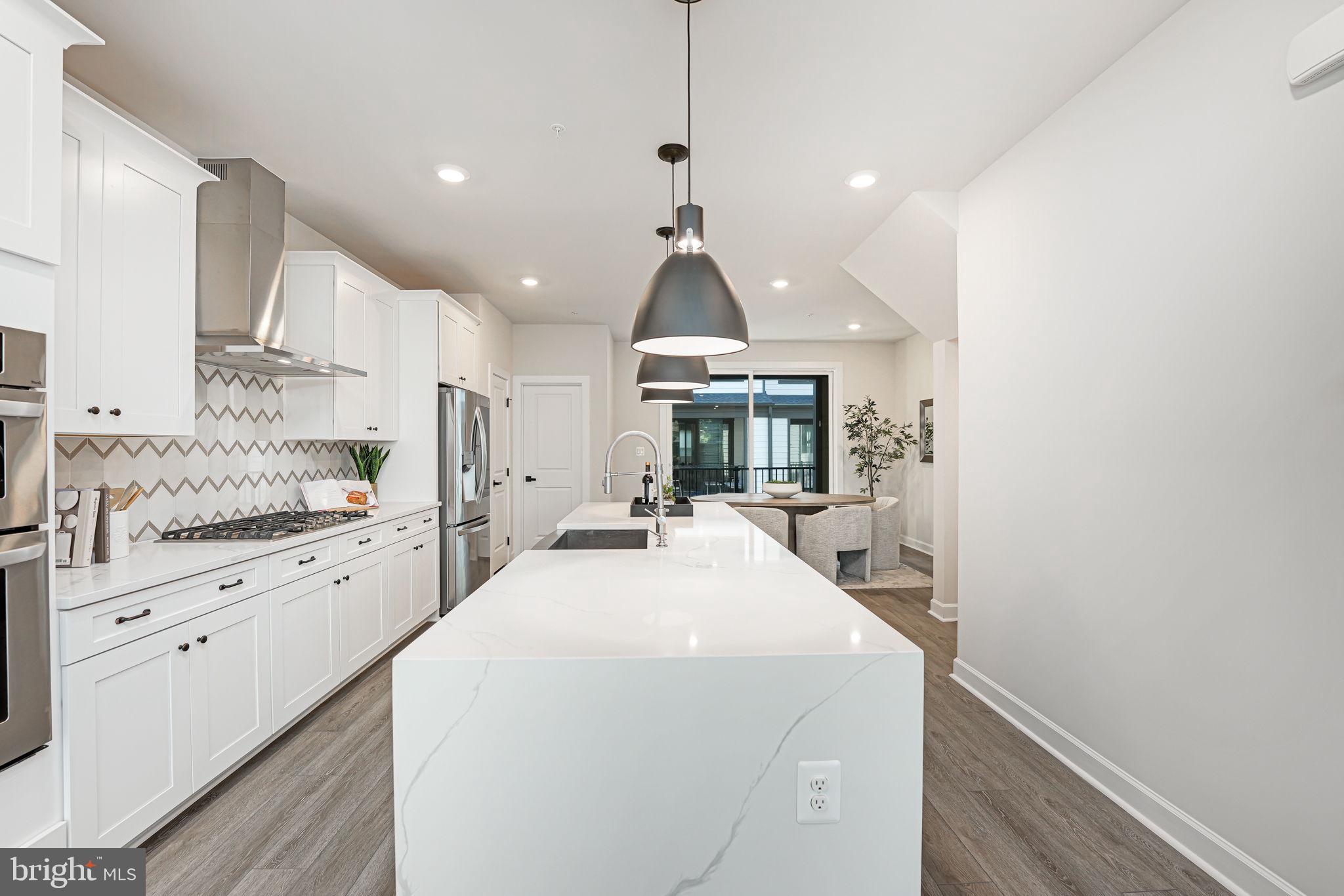115 Pleasant St NW #5