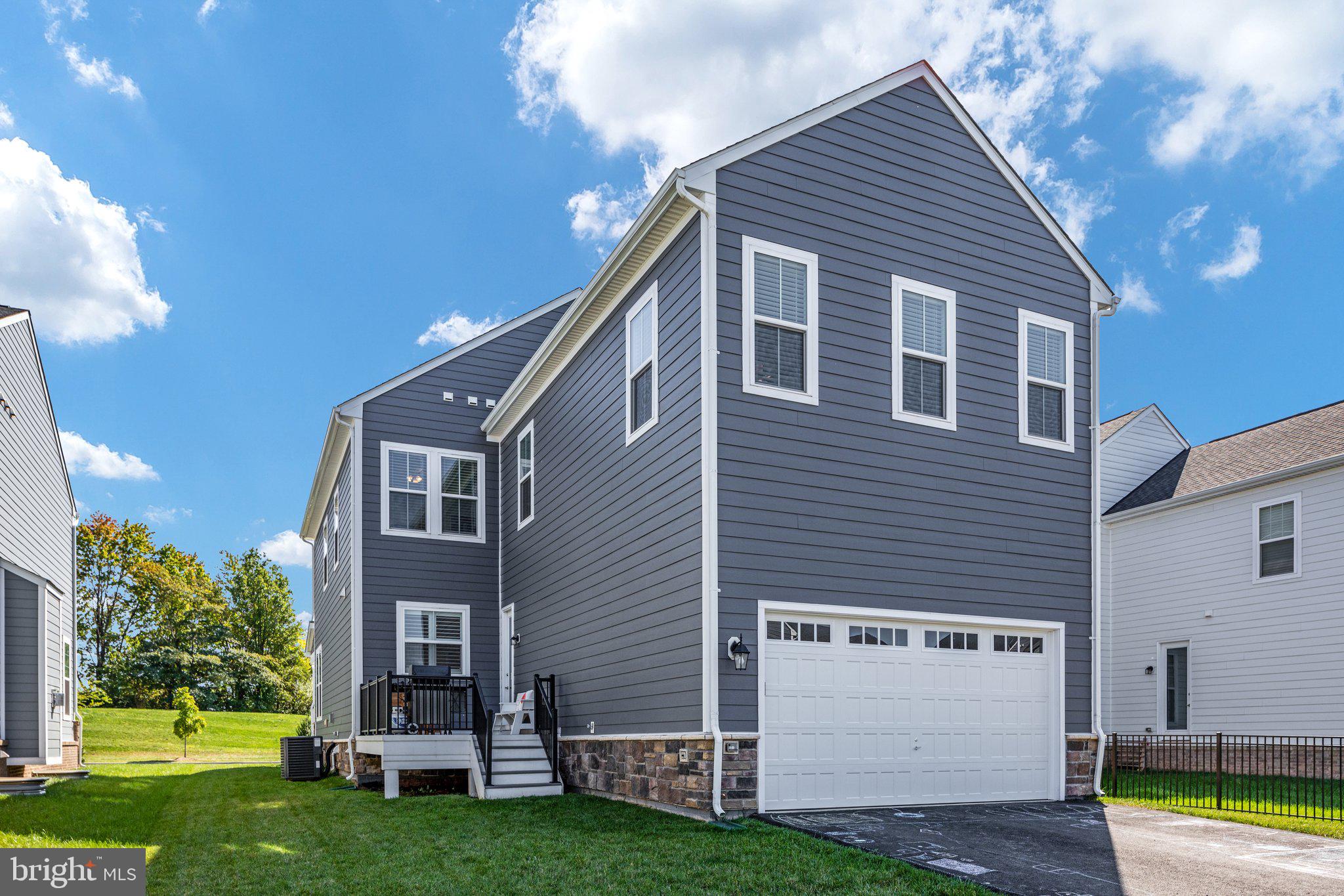 1110 Justinian St SE