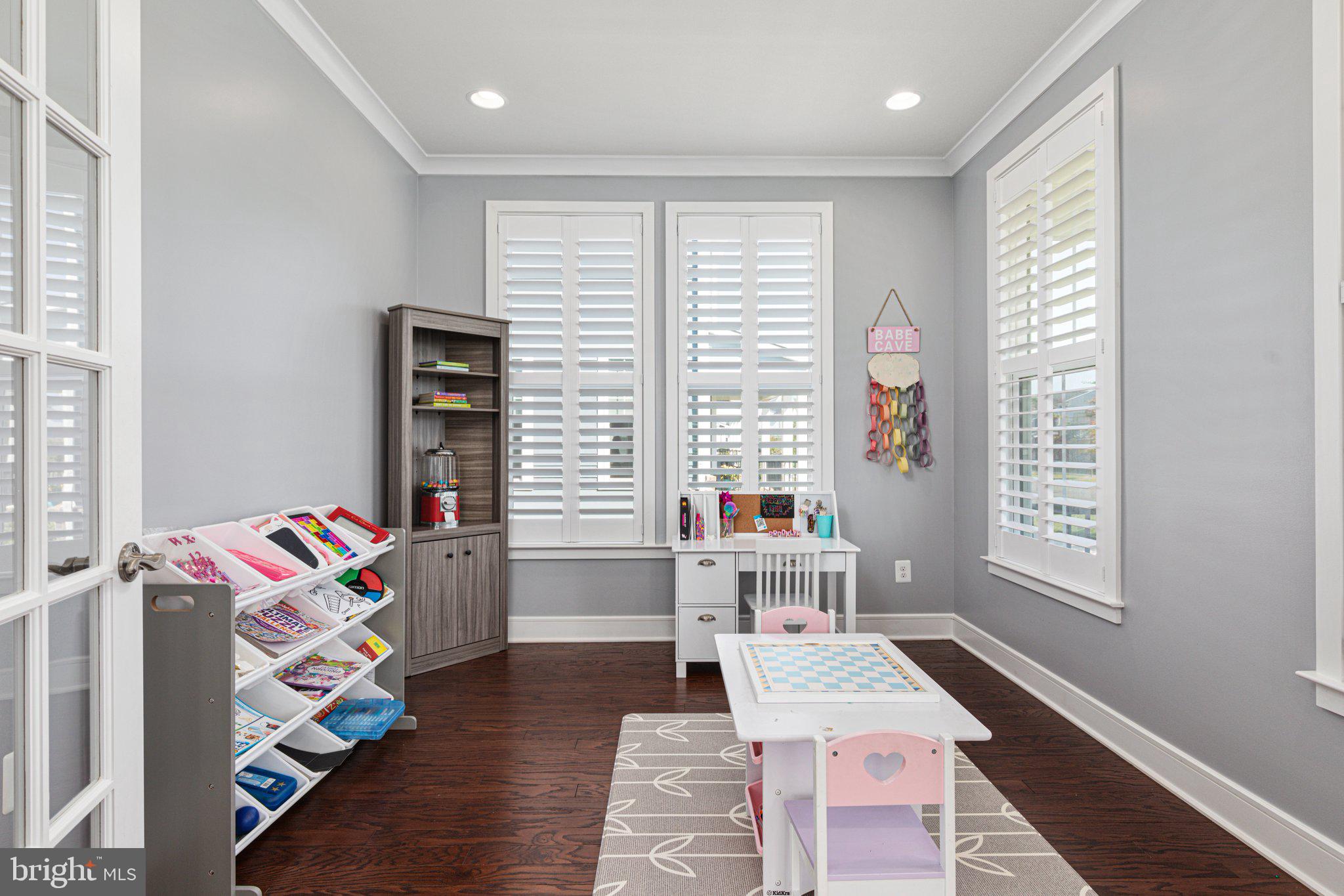 1110 Justinian St SE