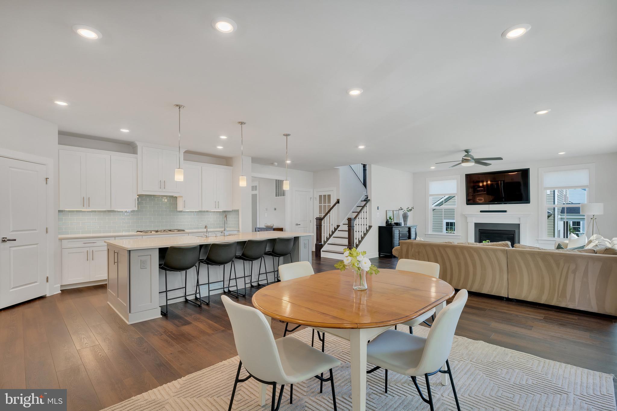40893 Foxtail Fields Dr