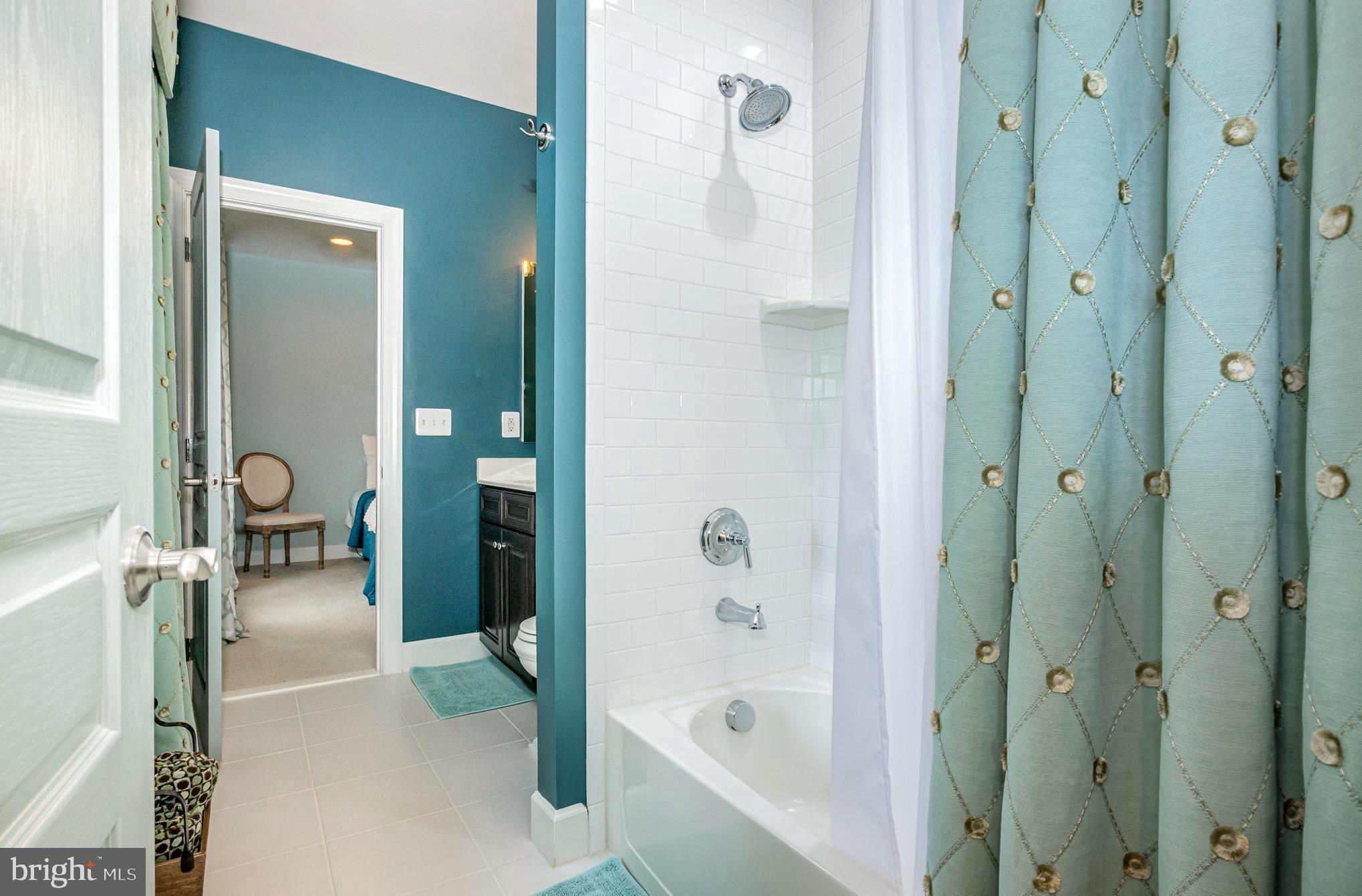 23044 CREIGHTON FARMS DRIVE