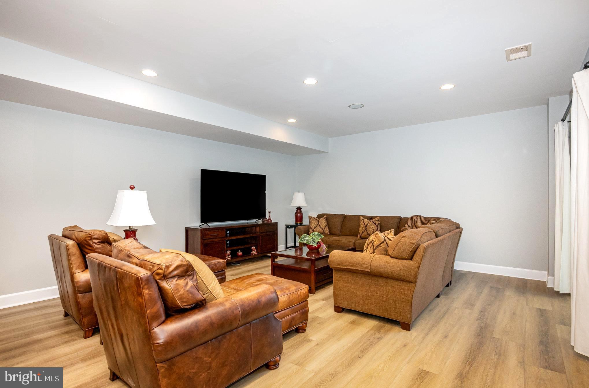 23044 CREIGHTON FARMS DRIVE