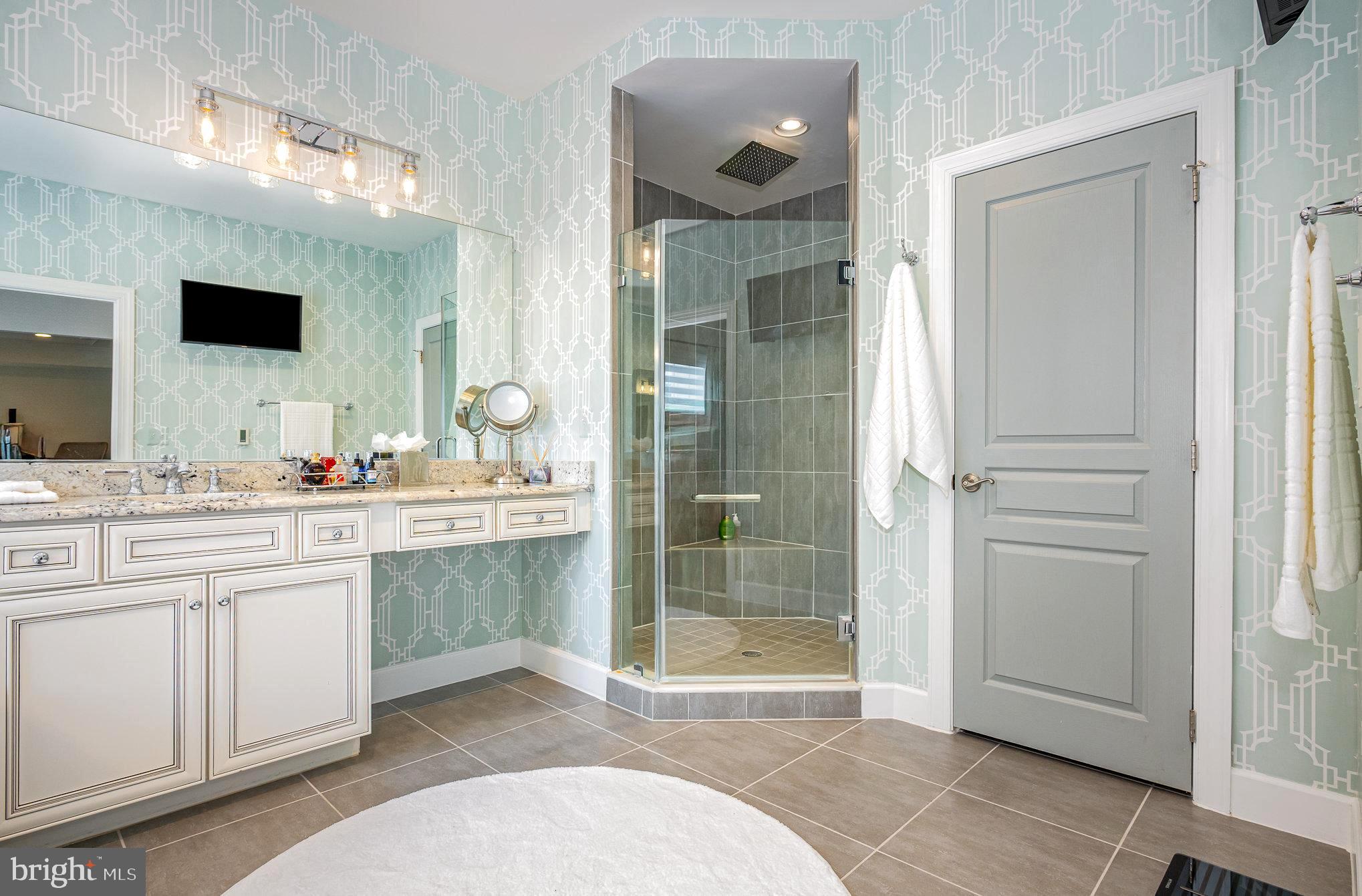 23044 CREIGHTON FARMS DRIVE