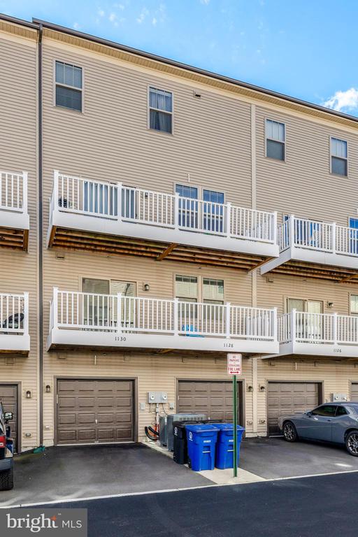 1130 MADEIRA TERRACE SE