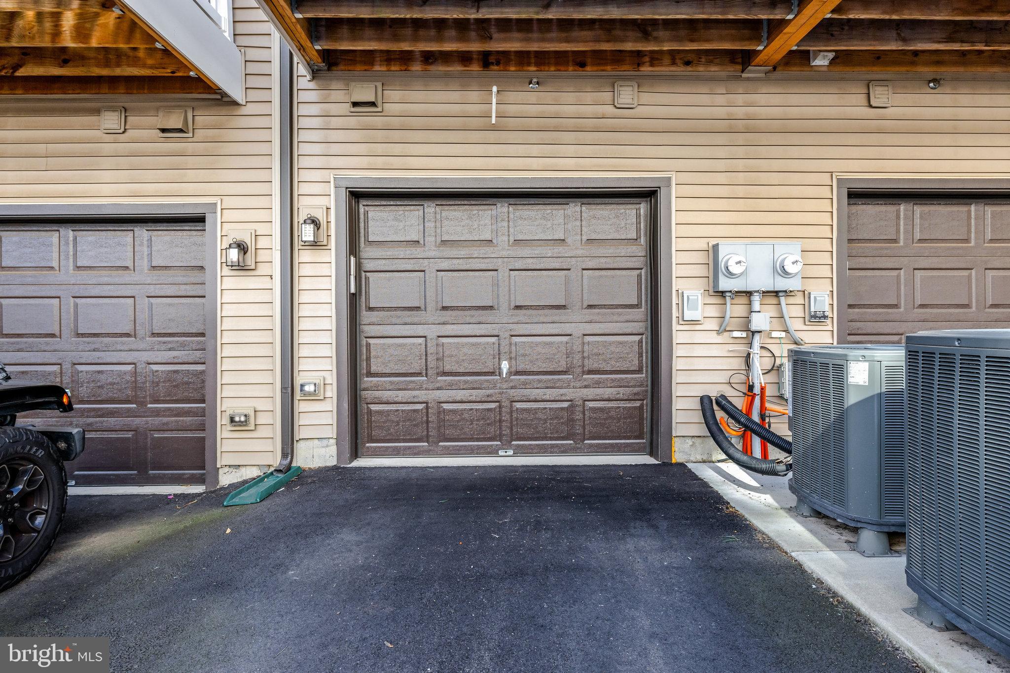 1130 MADEIRA TERRACE SE