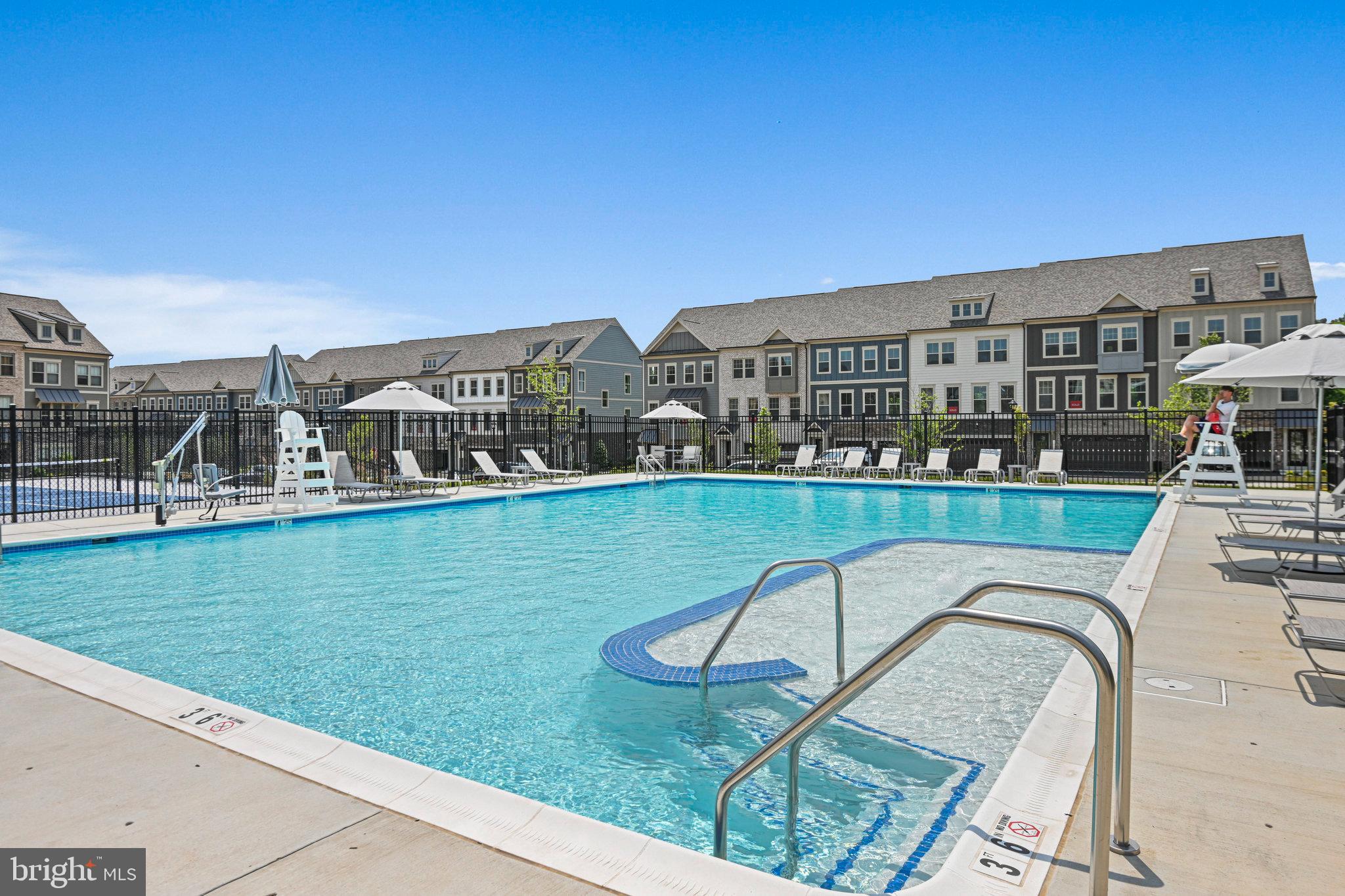 1130 MADEIRA TERRACE SE