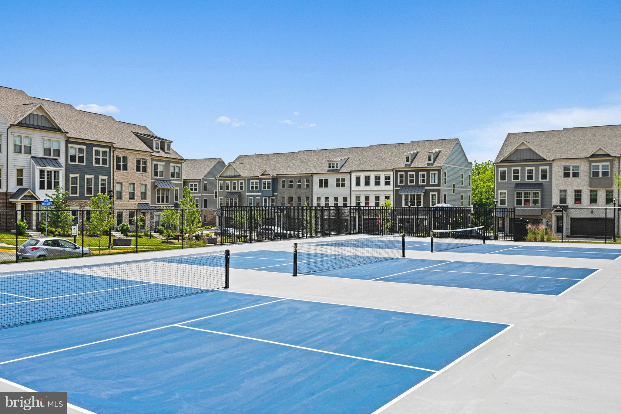 1130 MADEIRA TERRACE SE