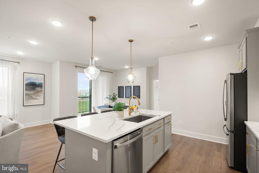 42920 FIREFLY SONATA TERRACE 203
