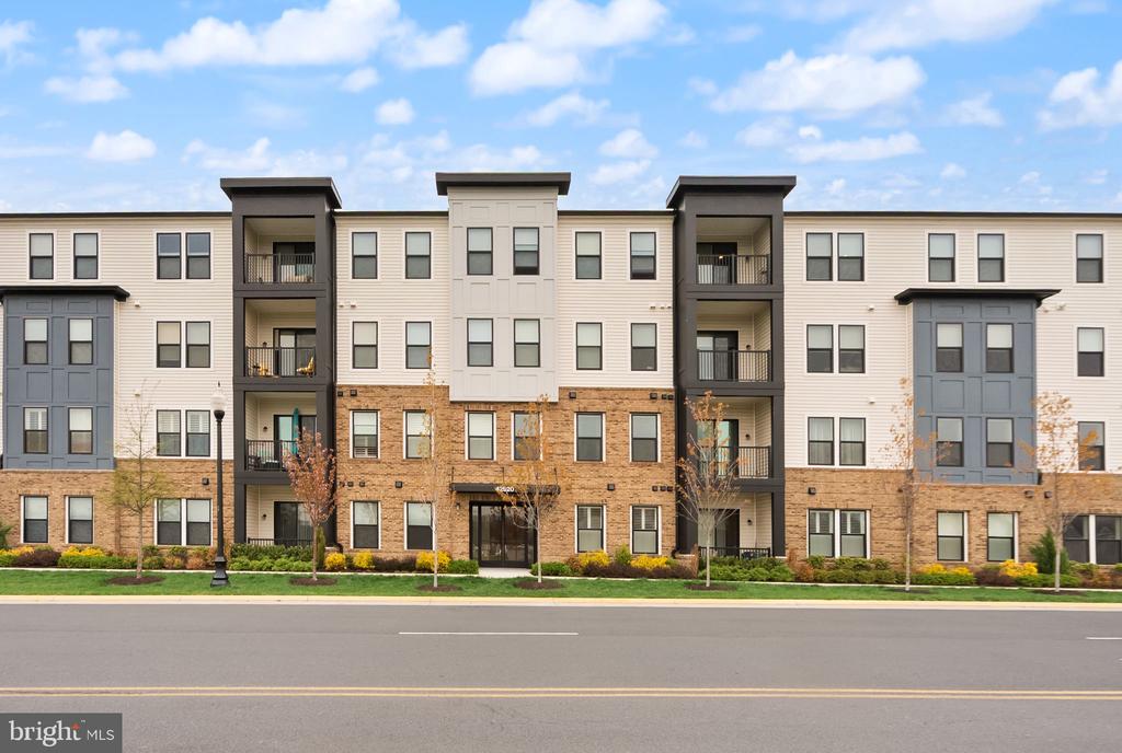 42920 FIREFLY SONATA TERRACE 203