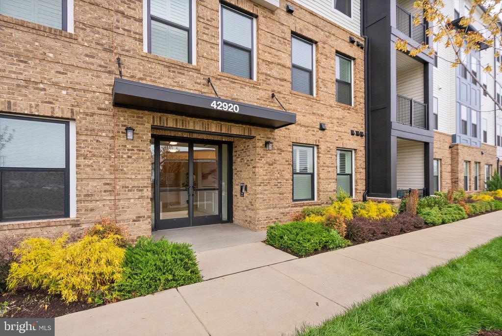 42920 FIREFLY SONATA TERRACE 203