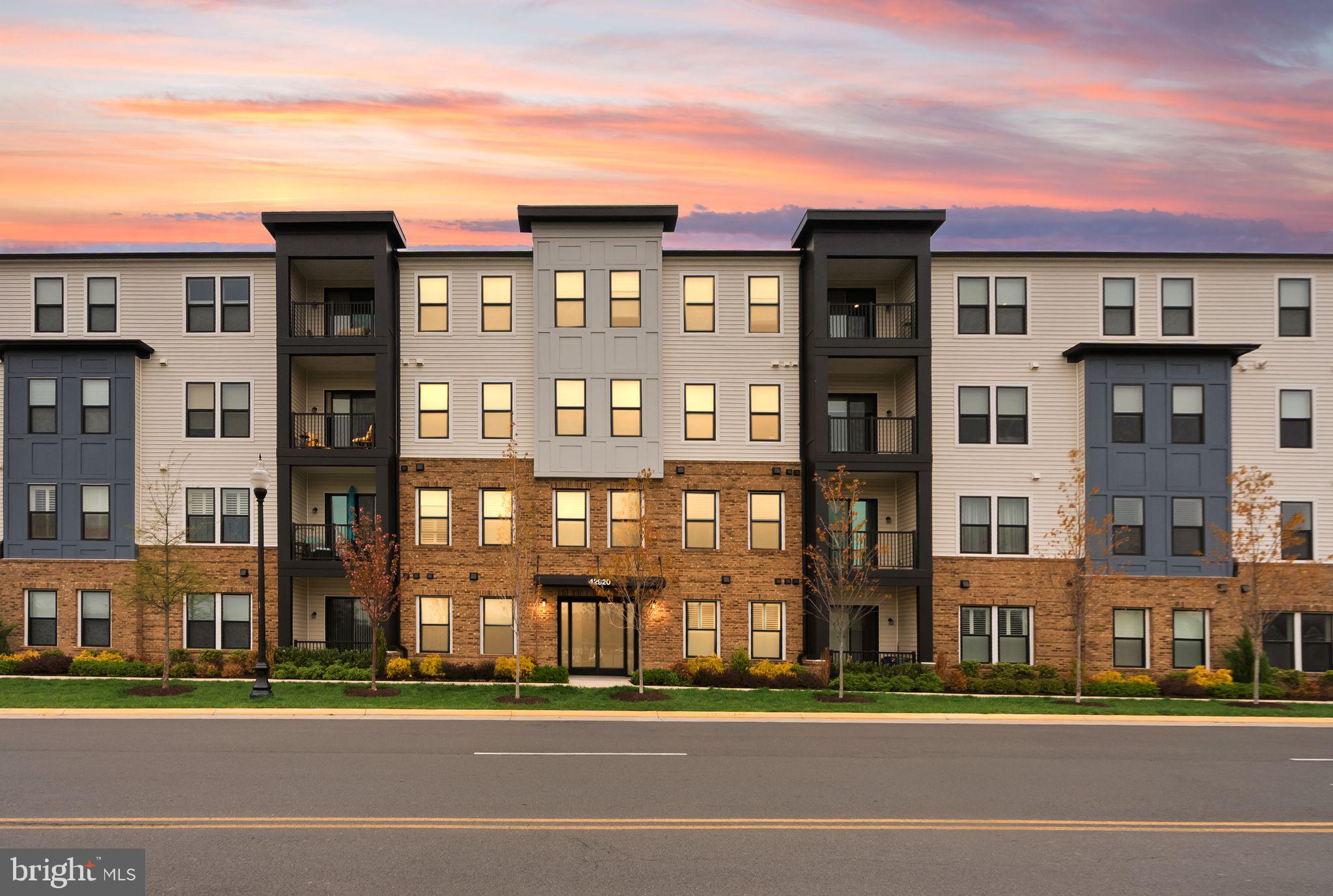 42920 FIREFLY SONATA TERRACE 203