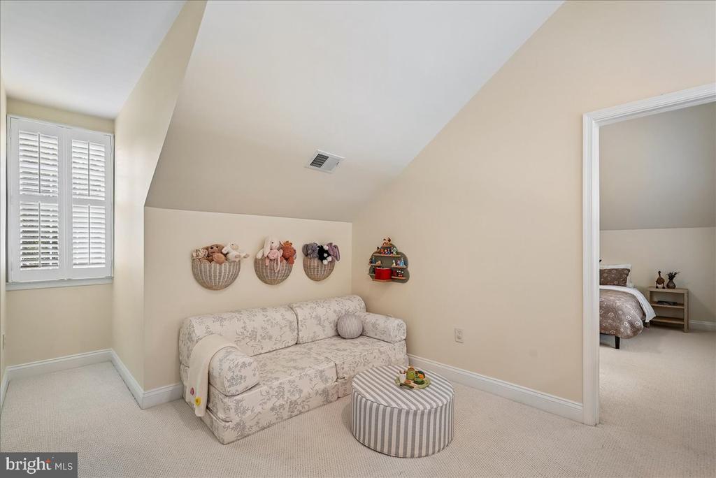 43625 EMERALD DUNES PLACE