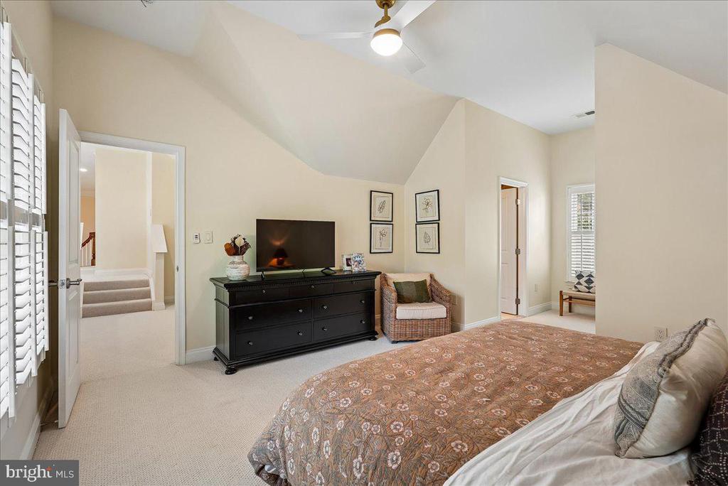 43625 EMERALD DUNES PLACE