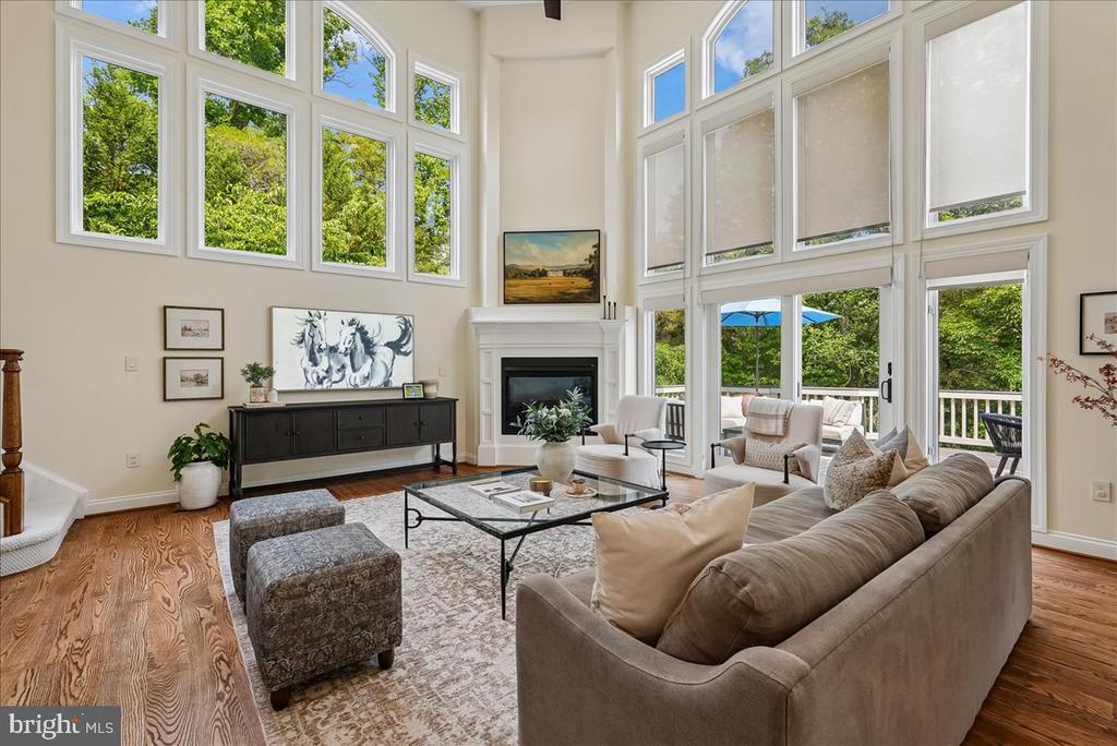 43625 EMERALD DUNES PLACE