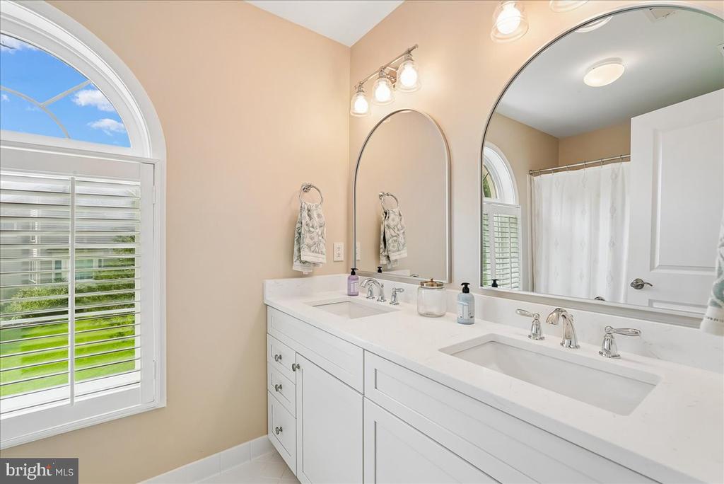 43625 EMERALD DUNES PLACE