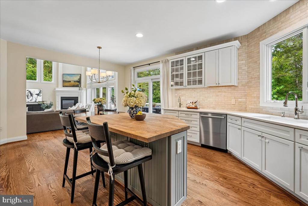 43625 EMERALD DUNES PLACE