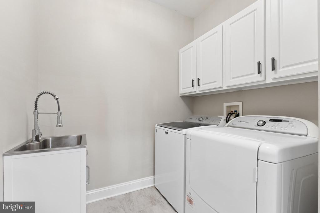 19131 STREAM CROSSING COURT