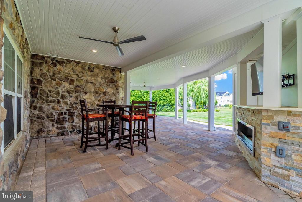 22374 DOLOMITE HILLS DRIVE