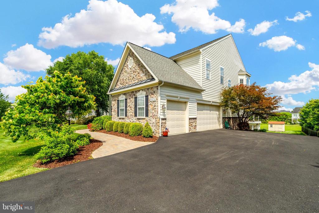 22374 DOLOMITE HILLS DRIVE