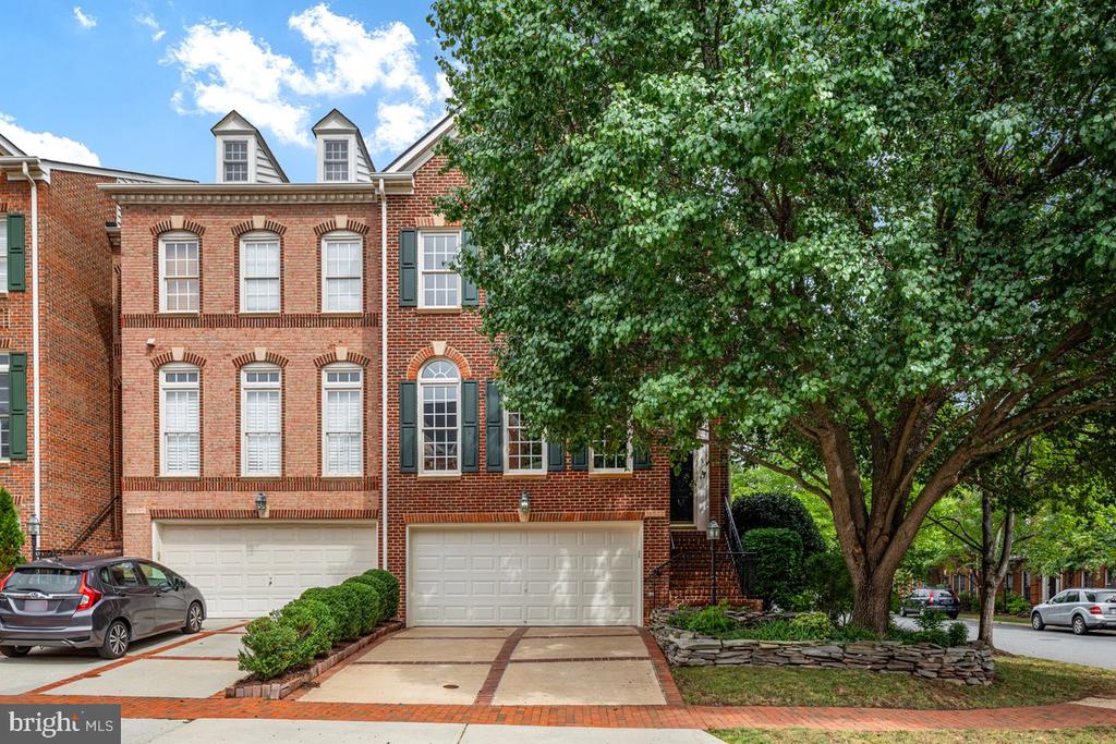 18532 BEAR CREEK TERRACE