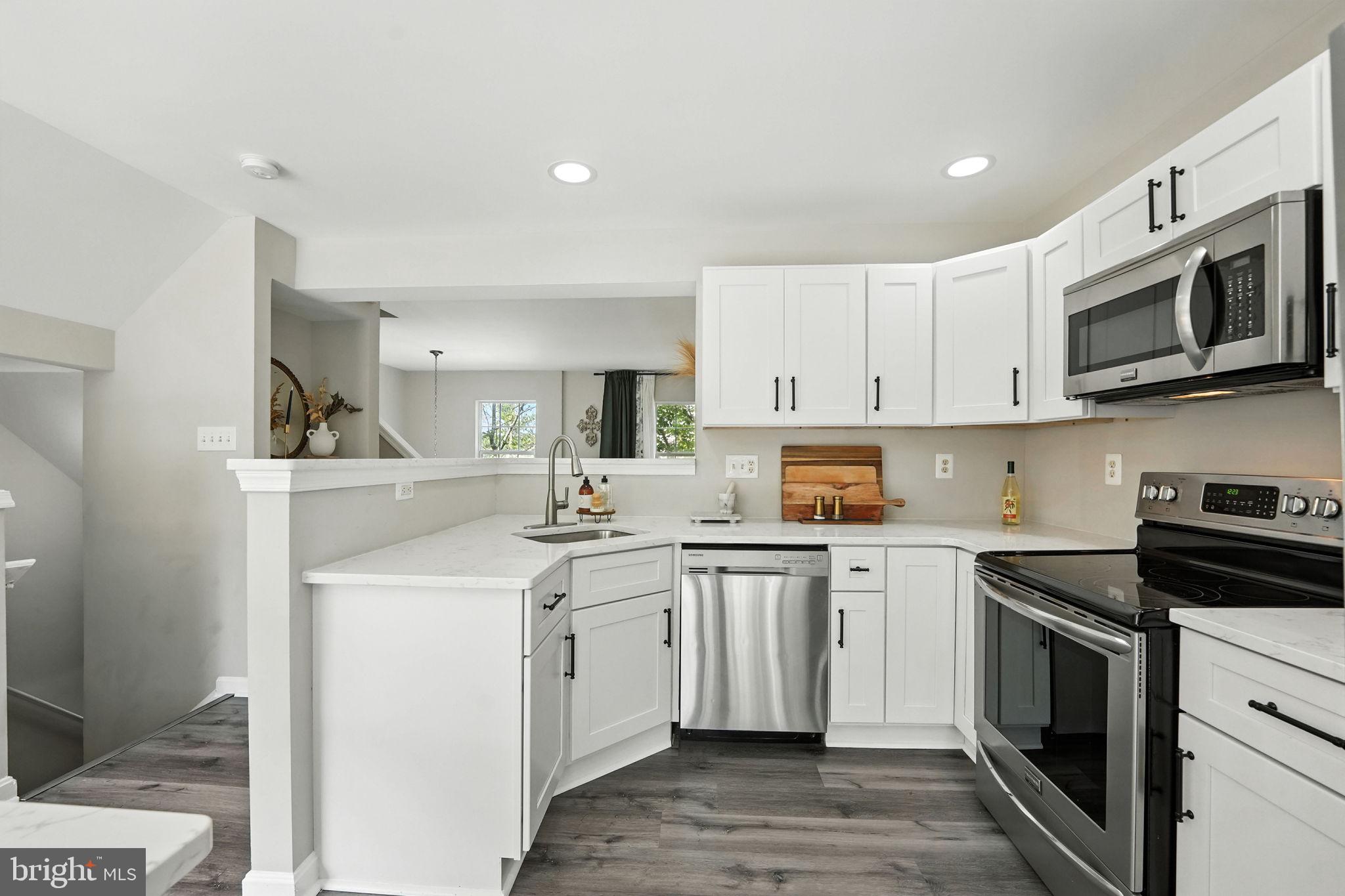 10267 MAGNOLIA GROVE DRIVE