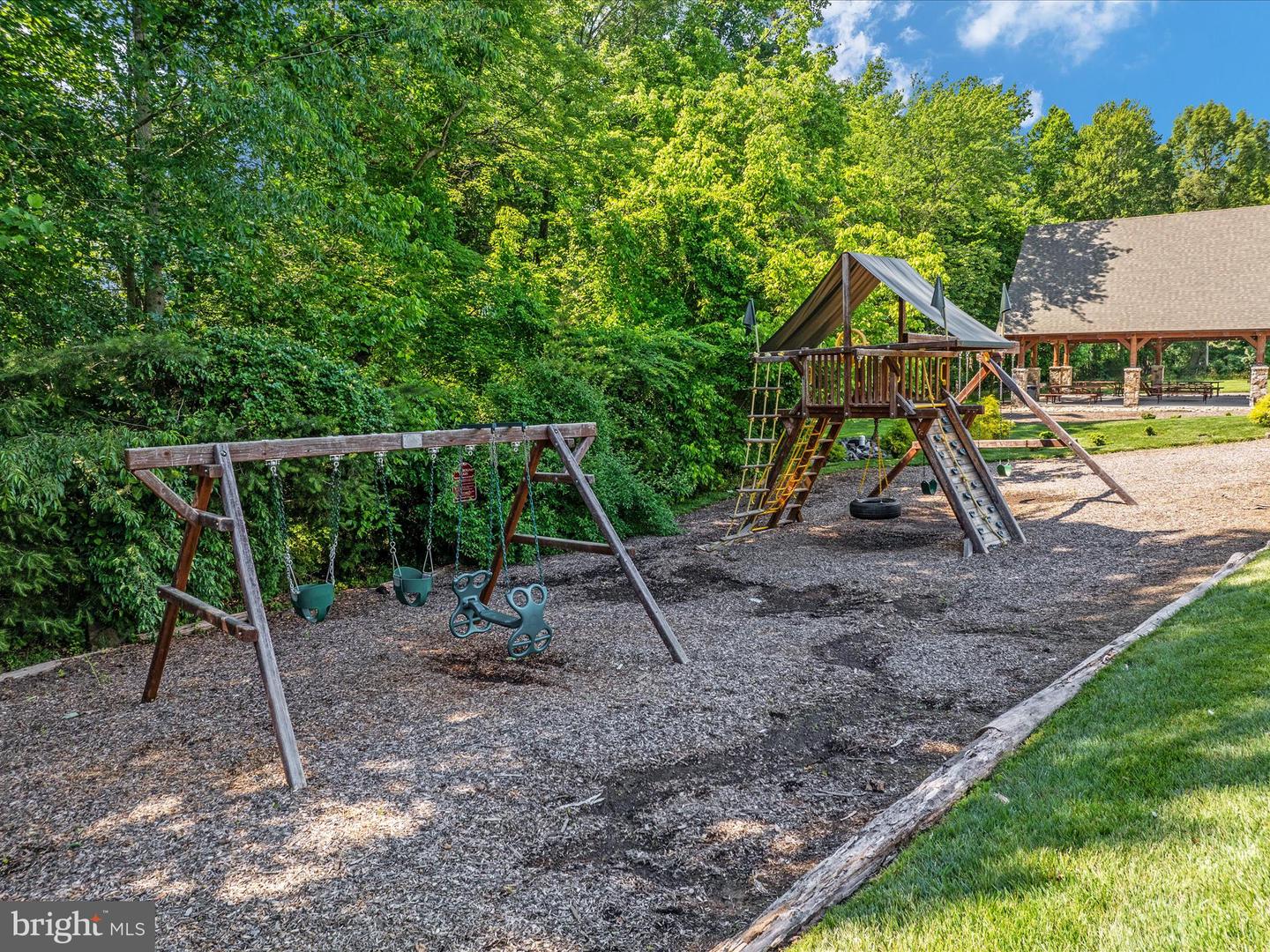 14475 Bluff Point Ct