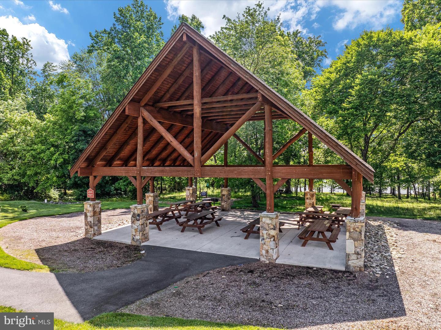 14475 Bluff Point Ct