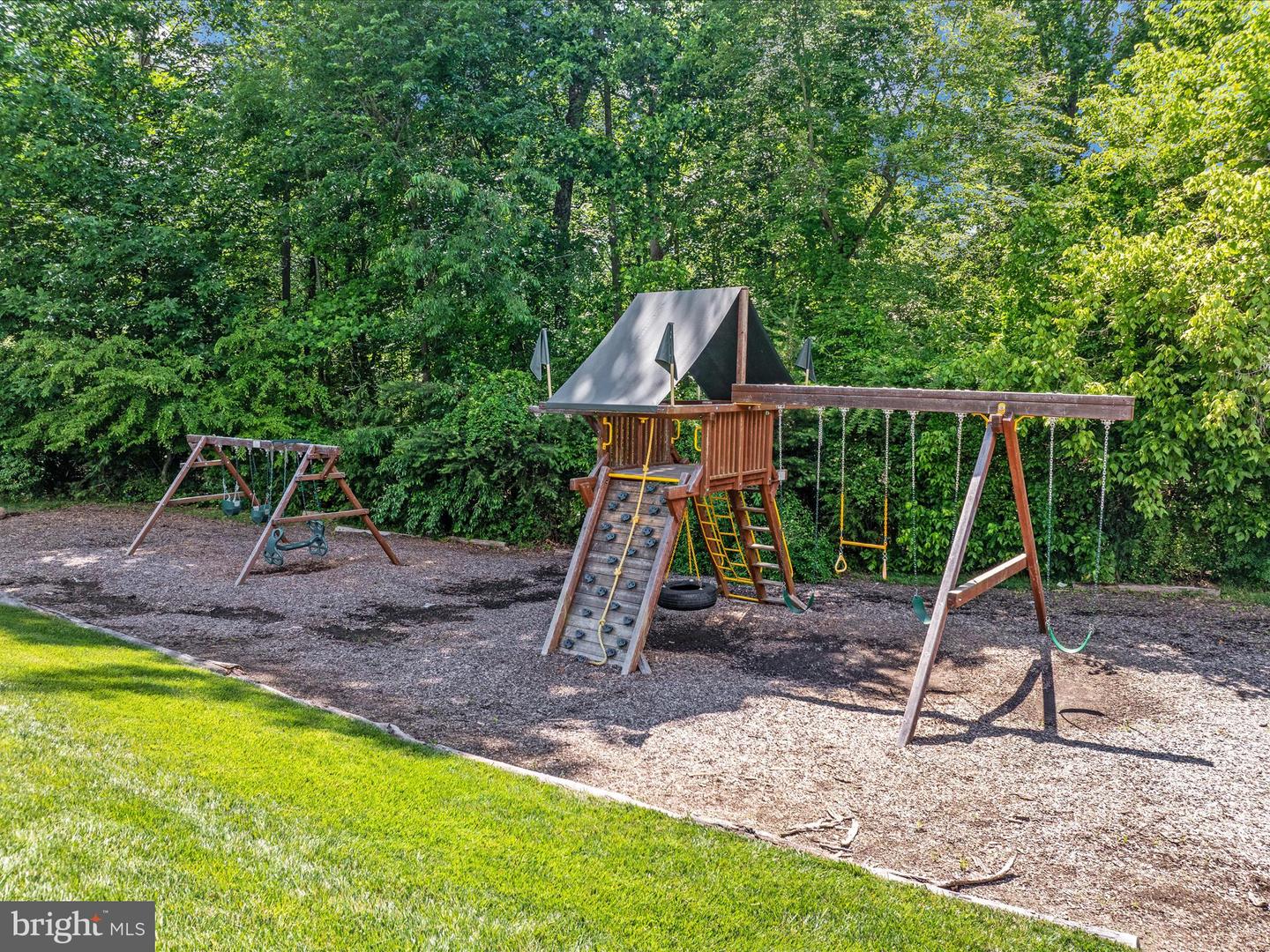 14475 Bluff Point Ct