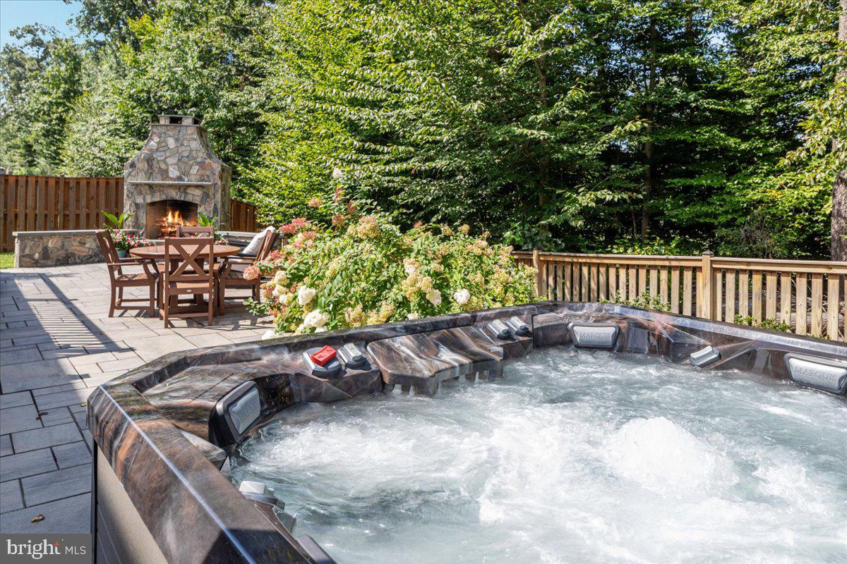 12222 CRANFORD DRIVE