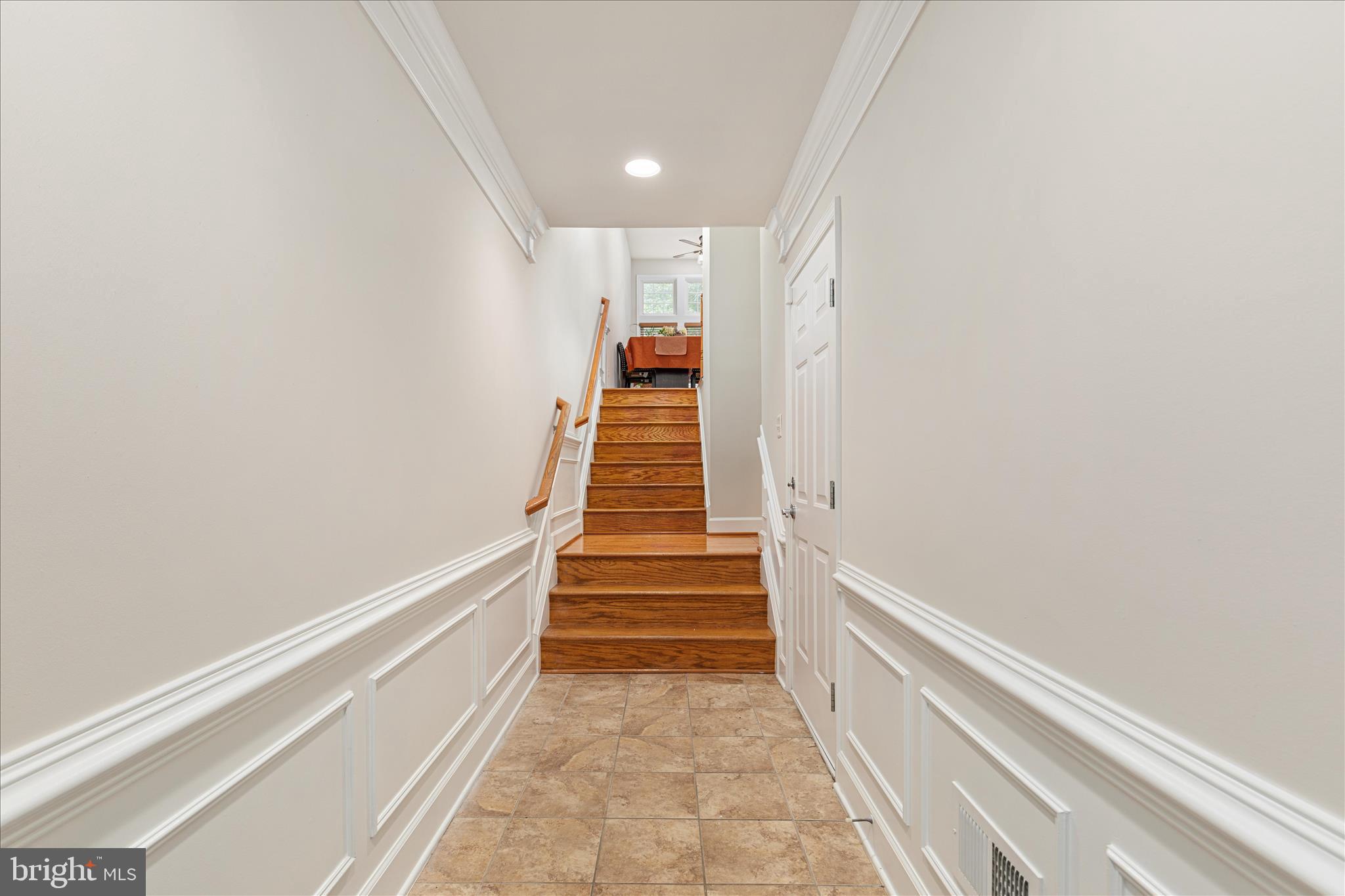 2158 OBERLIN DRIVE