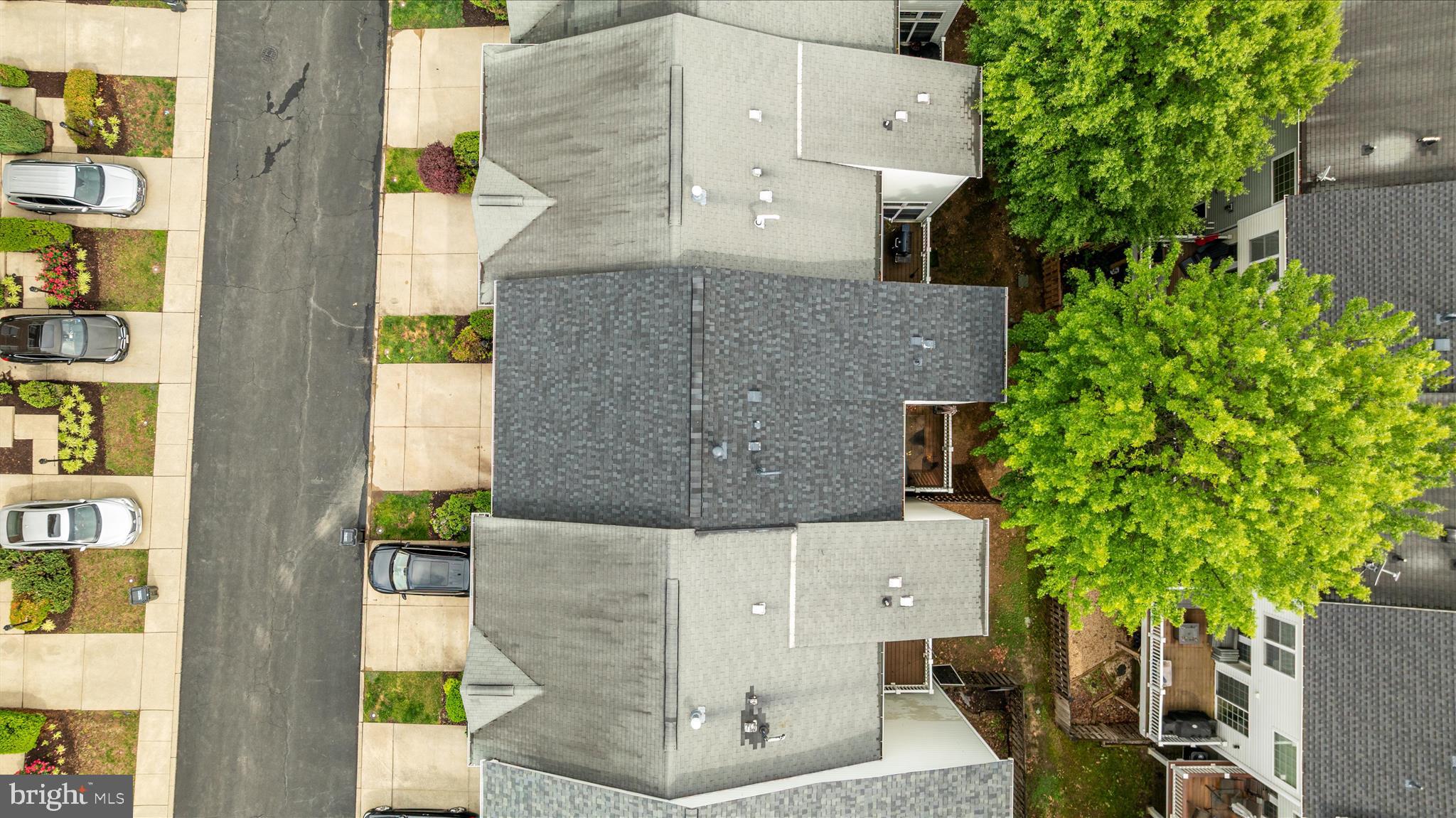 2158 OBERLIN DRIVE