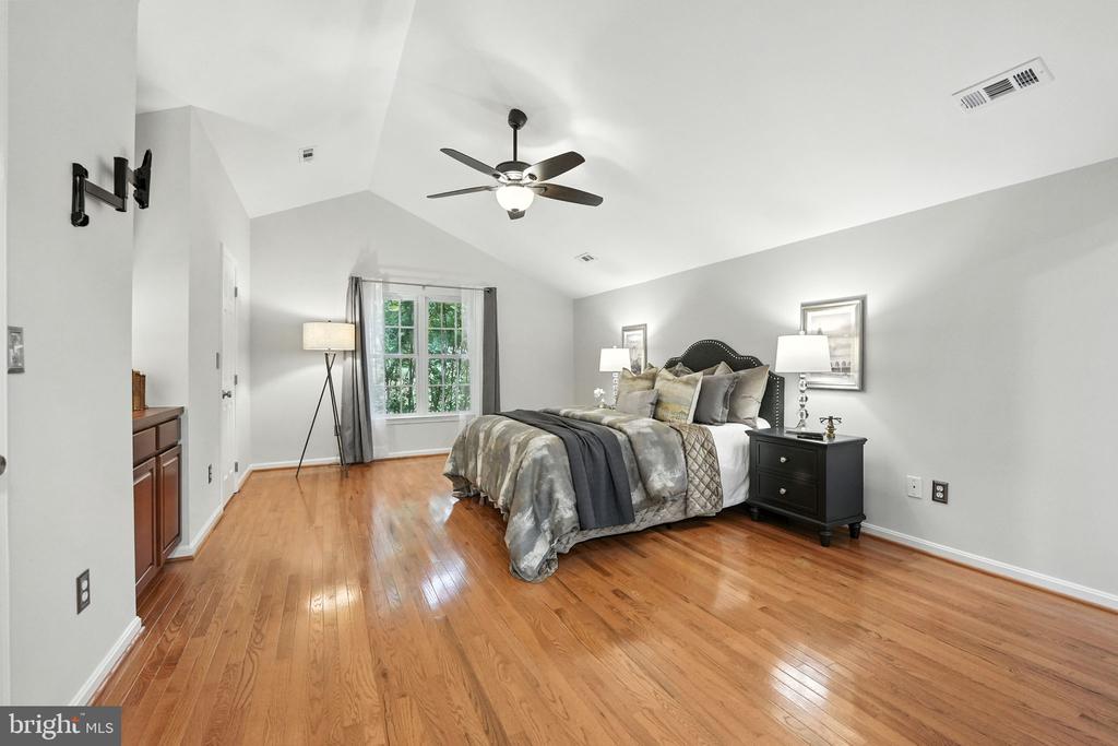 10740 BRIDLEREIN COURT